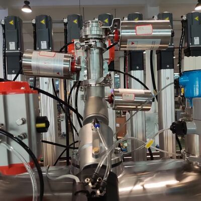 comprar Máquina de enchimento de líquido de detergente 1-5L com tampa e etiquetagem opcional online manufacture