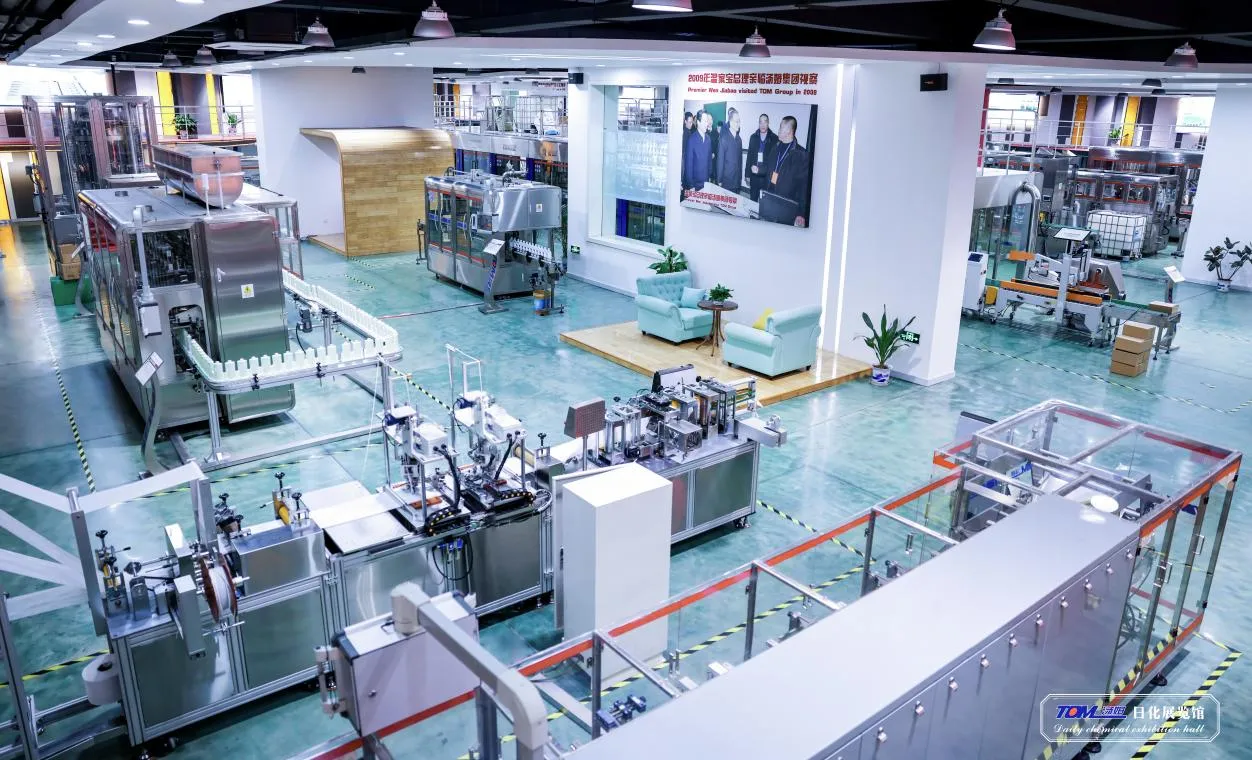 1l-5l de &oacute;leo comest&iacute;vel condimentos de &oacute;leo molho suco vinagre m&aacute;quina de enchimento autom&aacute;tica de alta velocidade e embalagem 15